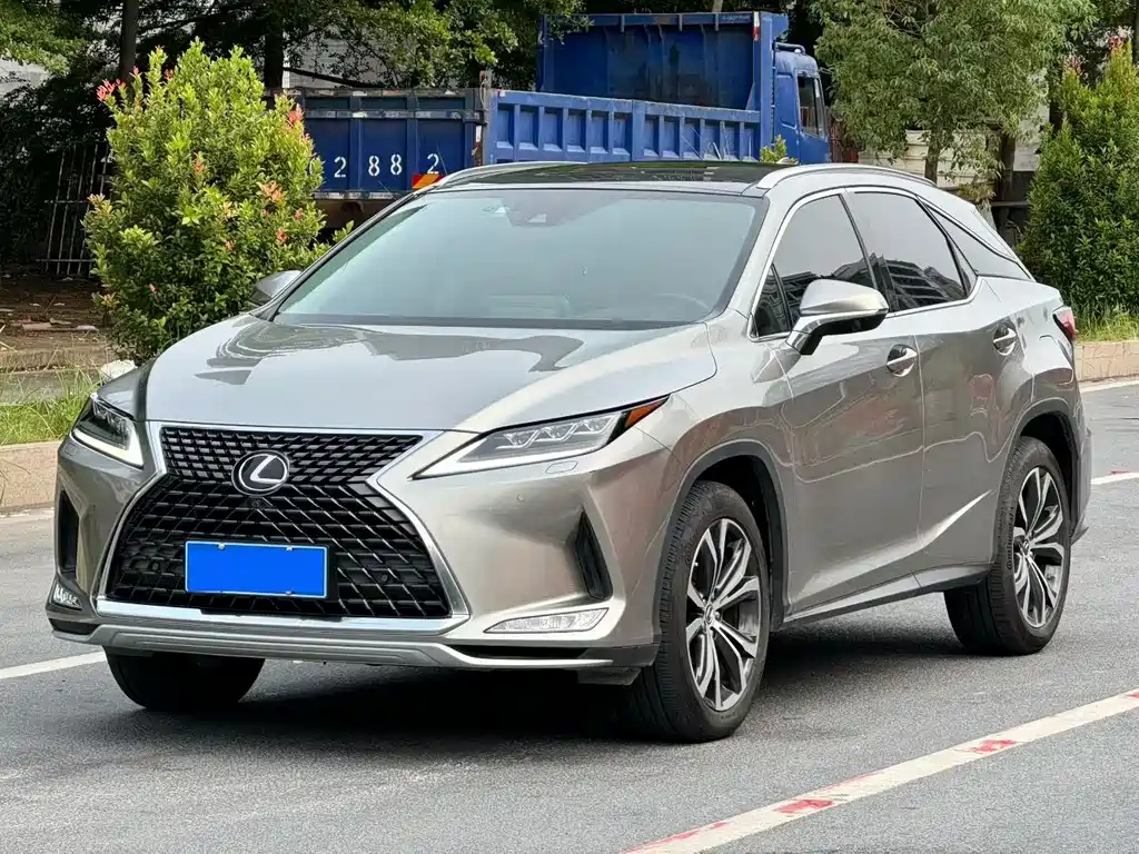 Lexus RX 2022