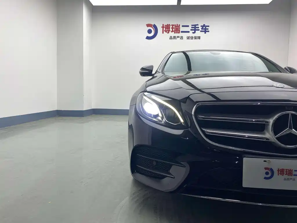 Mercedes-Benz E-Class 2018 — фото 12