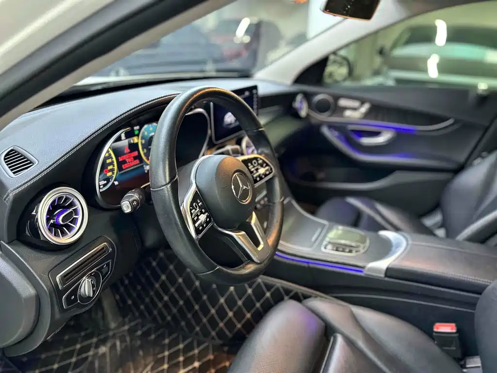 Mercedes-Benz C-Class 2019