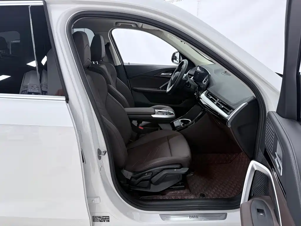 BMW X1 2024 — фото 11