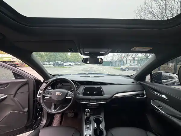 Cadillac XT4 2021