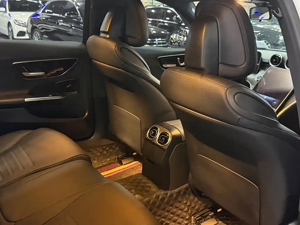 Mercedes-Benz C-Class 2022