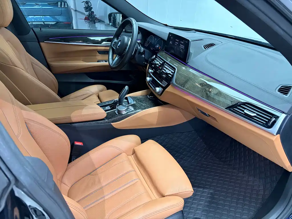 BMW 6 Series GT 2019 — фото 18