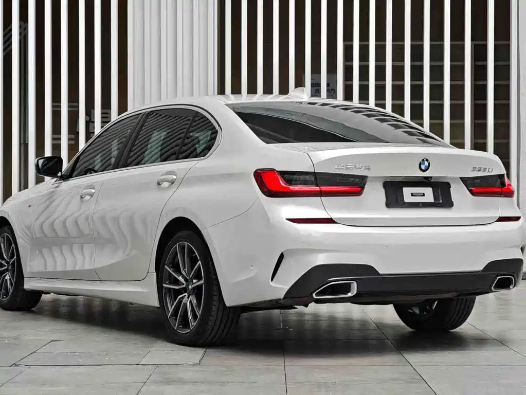 BMW 3 Series 2020 — фото 14