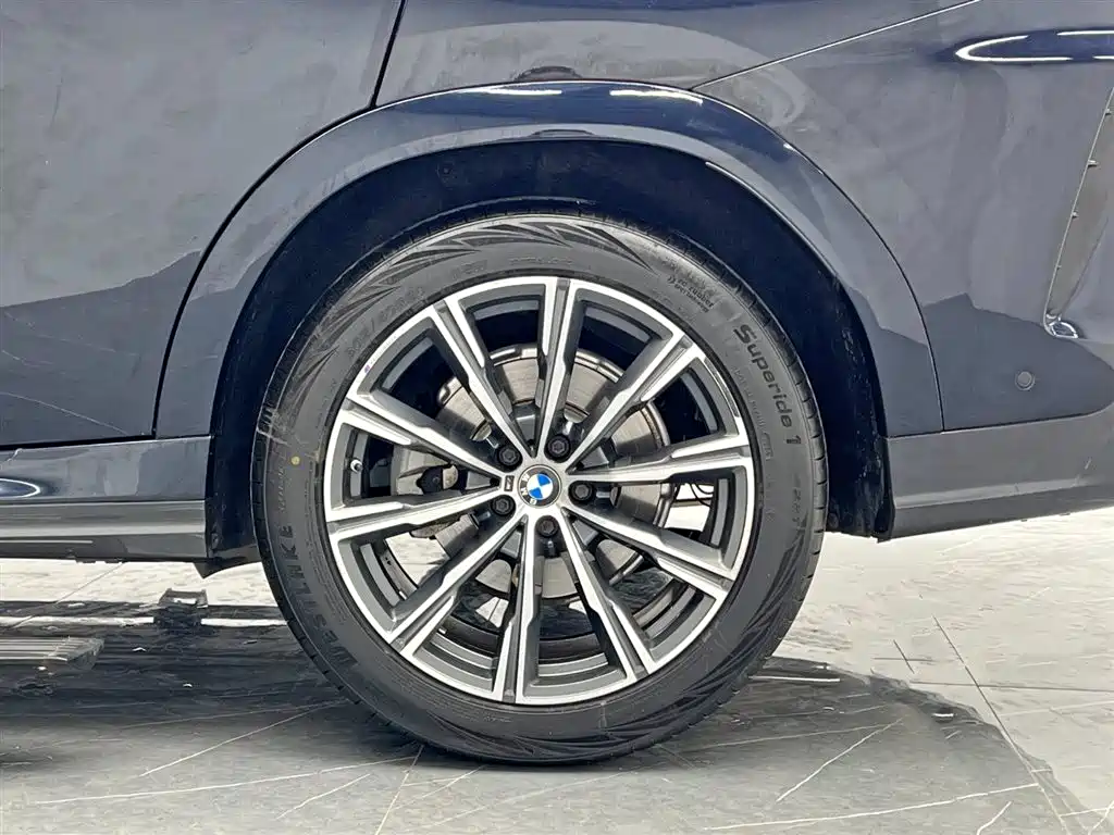 BMW X6 2021 — фото 24