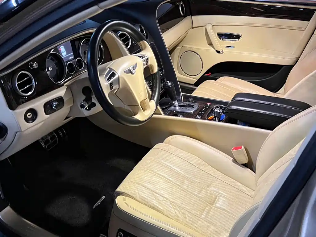 Bentley Flying Spur 2014 — фото 7