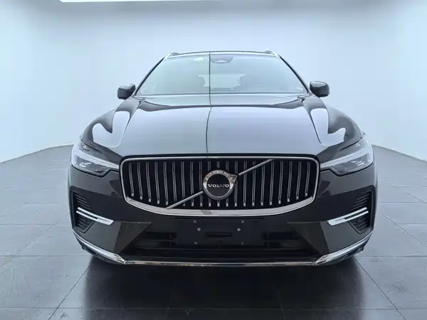 Volvo XC60 2022