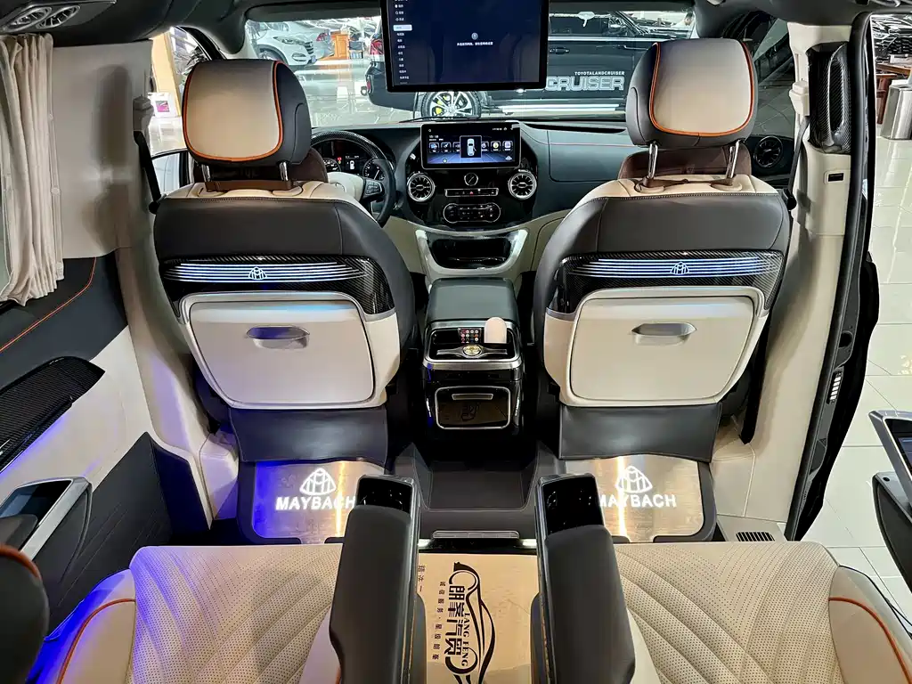 Mercedes-Benz Vito 2023 — фото 16