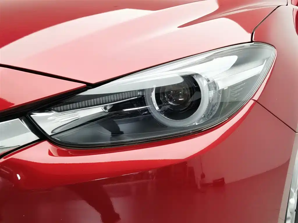 Mazda 3 Axela 2019 — фото 7