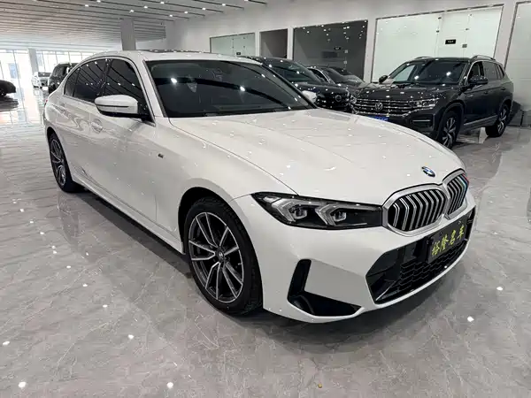 BMW 3 Series 2023
