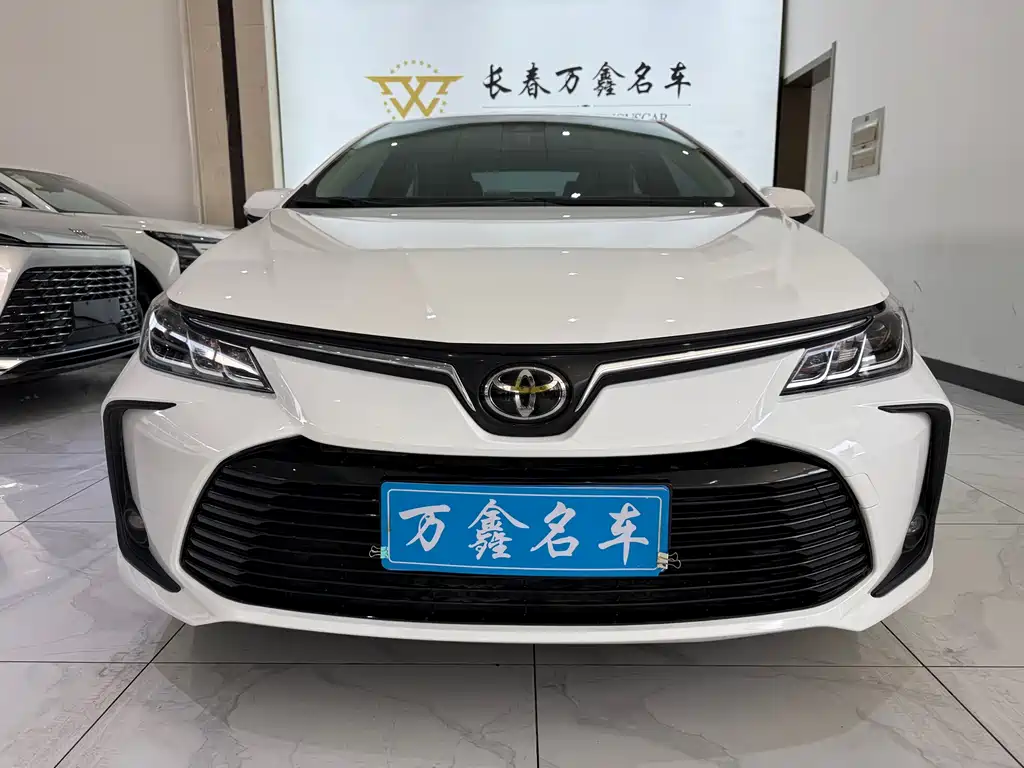 Toyota Corolla 2022 — фото 2