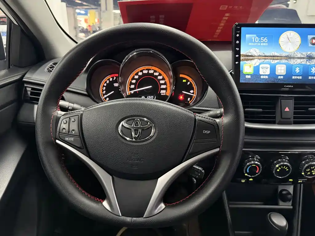 Toyota Yaris L 2022 — фото 10