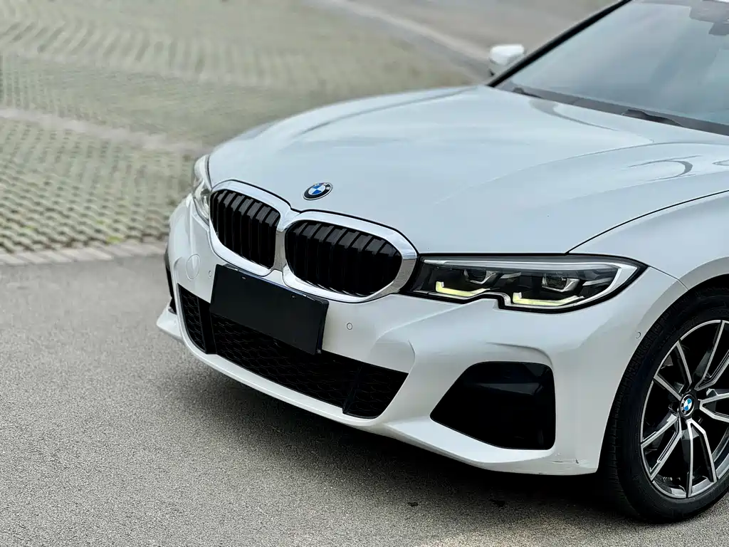 BMW 3 Series 2020 — фото 11