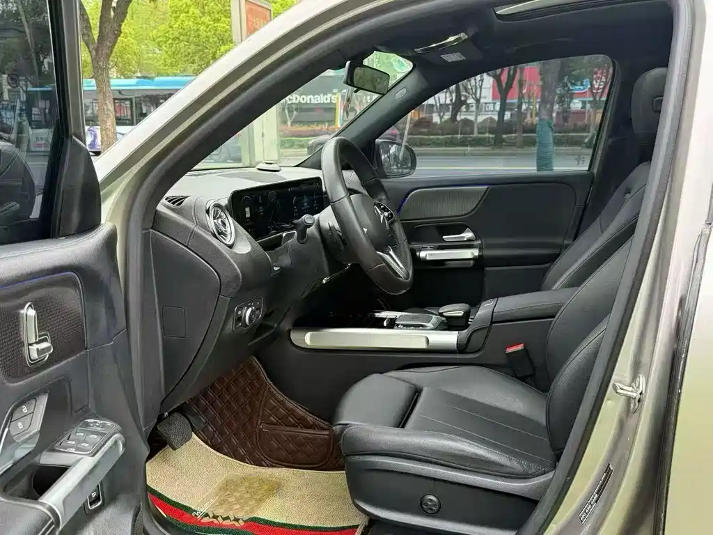 Mercedes-Benz GLB 2022