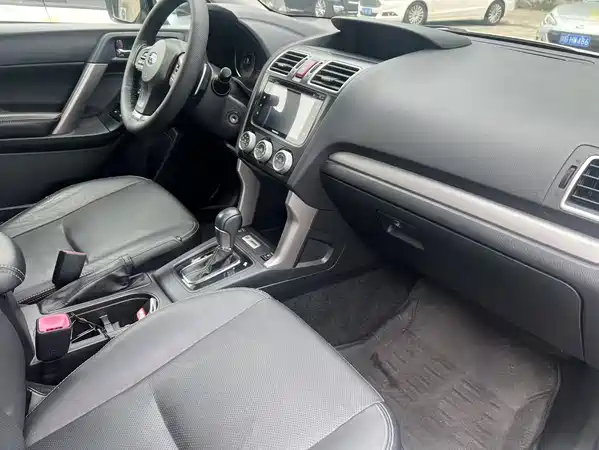 Subaru Forester 2015