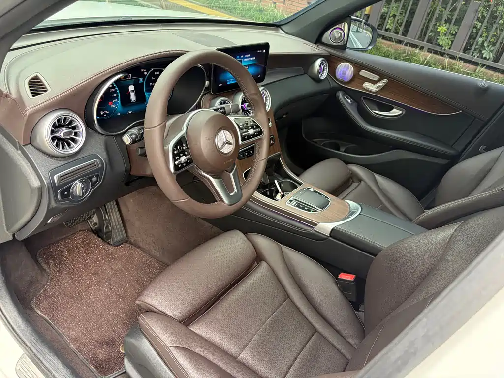 Mercedes-Benz GLC 2021
