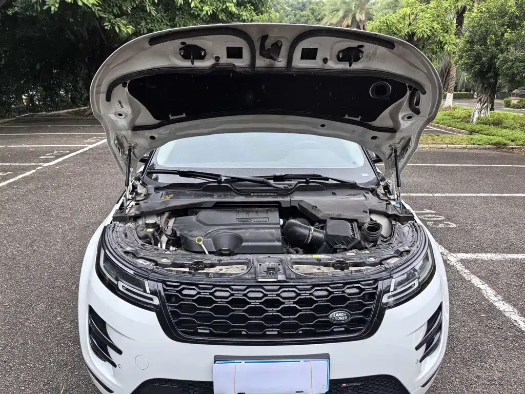 Land Rover Evoque 2023 — фото 11