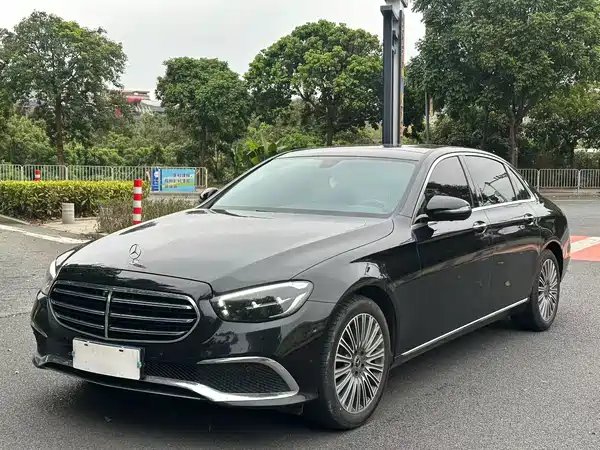 Mercedes-Benz E-Class 2023