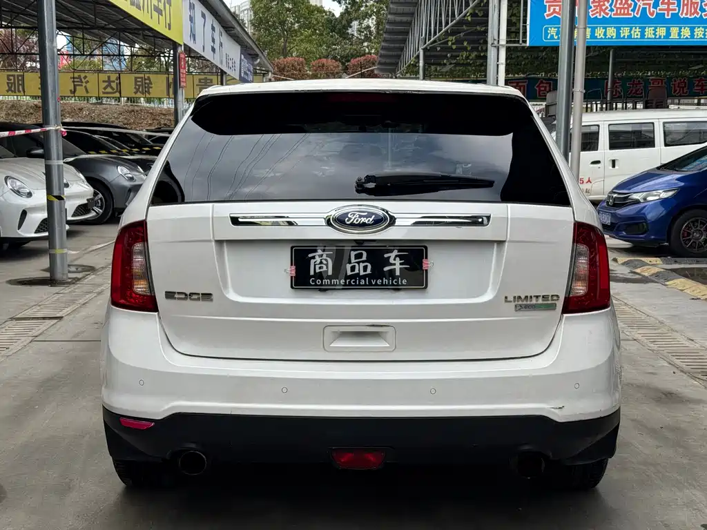 Ford Edge 2013 — фото 17