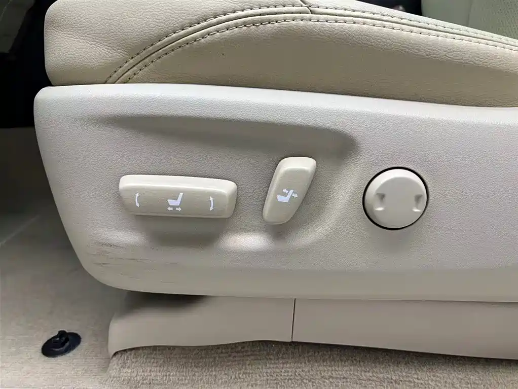 Toyota Prado 2018 — фото 6