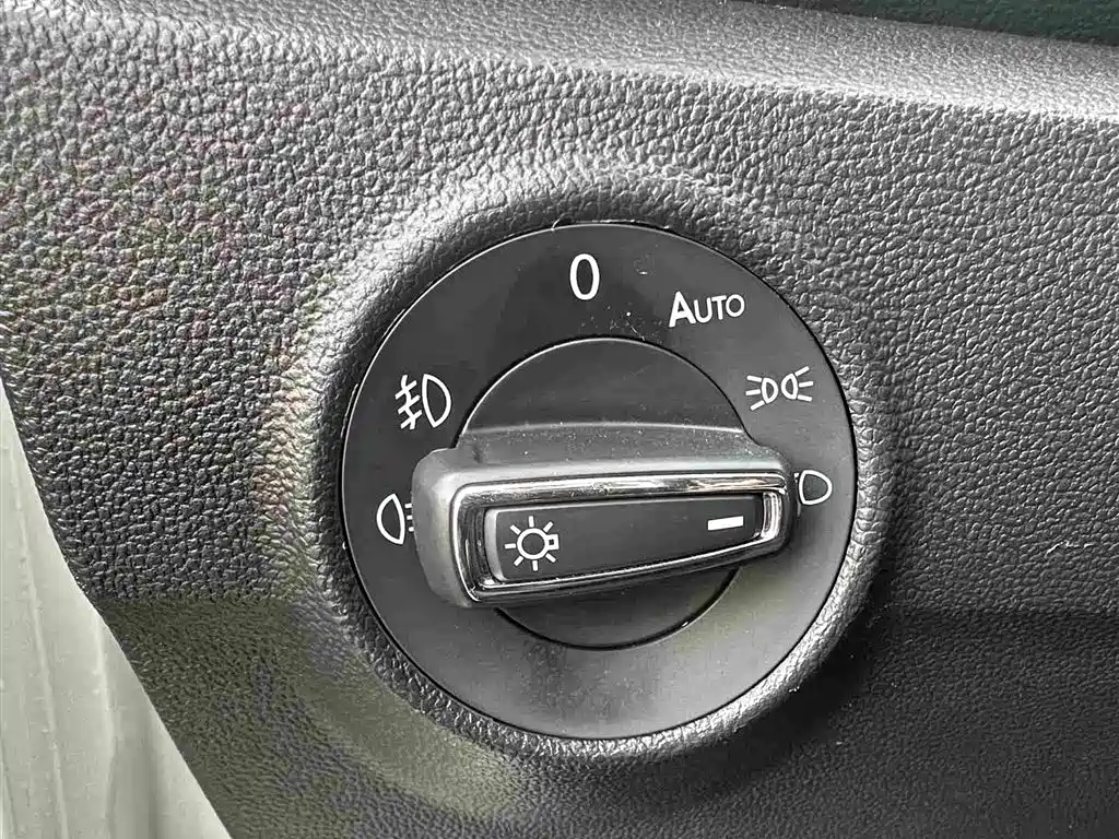 Volkswagen T-Roc 2022 — фото 14