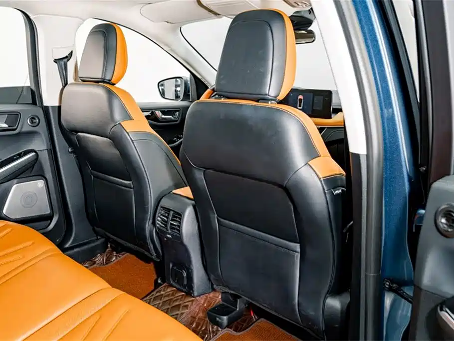 Ford Escape 2021 — фото 18