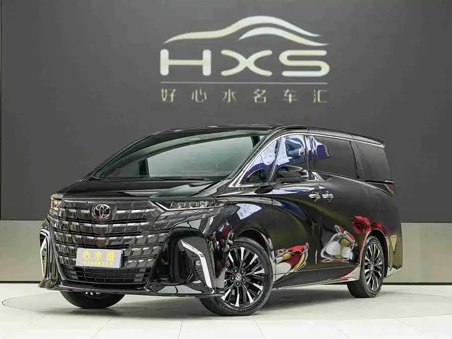 Toyota Alphard 2024 — фото 1