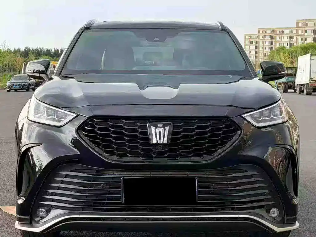 Toyota Crown Kluger 2025