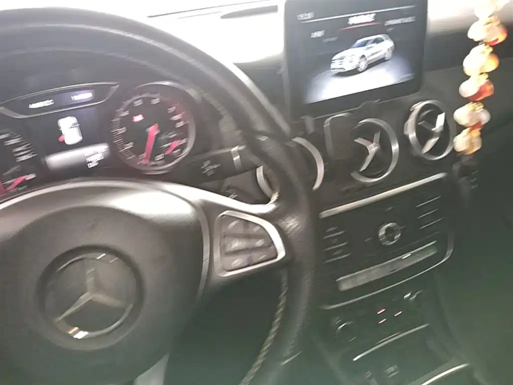 Mercedes-Benz GLA 2018 — фото 14