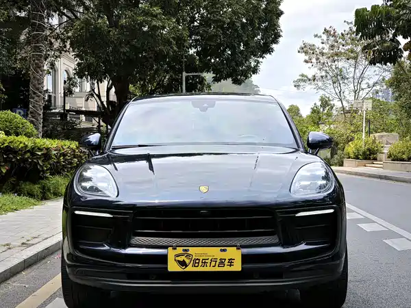 Porsche Macan 2022