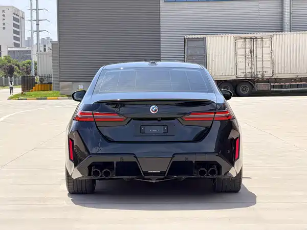 BMW M5 New Energy 2025