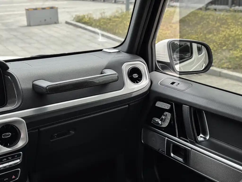 Mercedes-Benz G-Class 2019 — фото 11