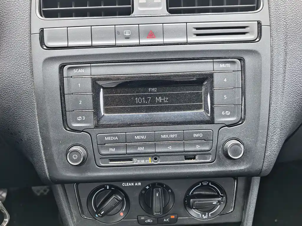 Volkswagen Polo 2016