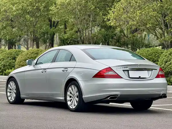 Mercedes-Benz CLS 2011