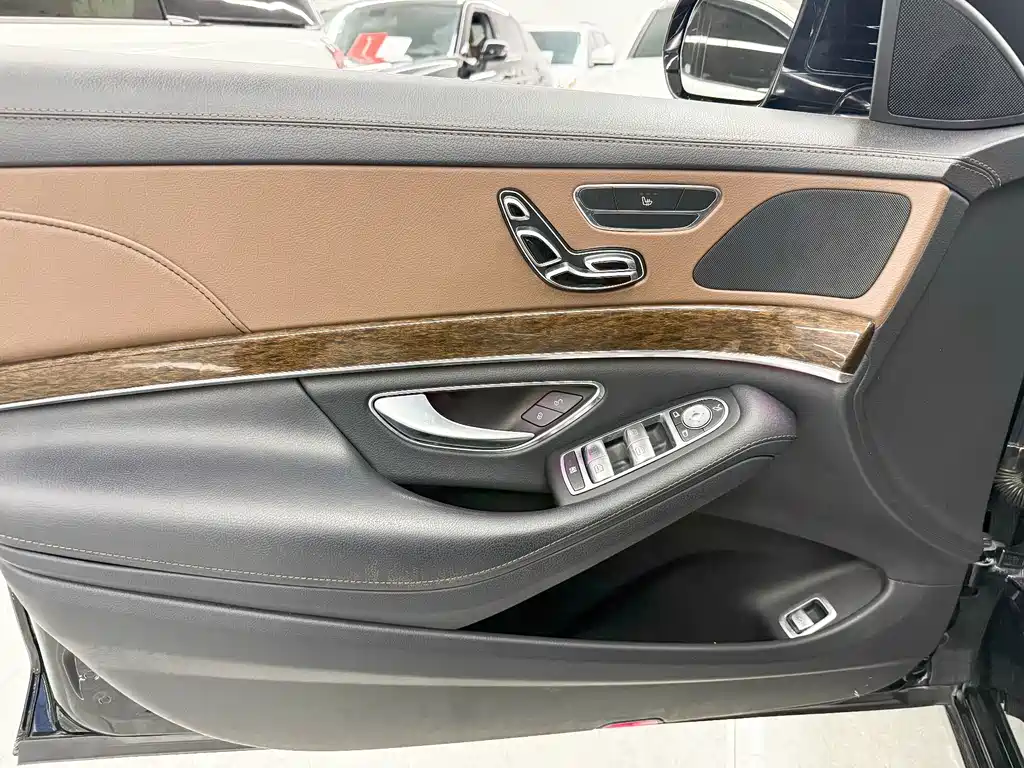 Mercedes-Benz S-Class 2017 — фото 16