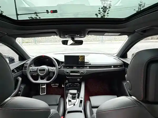 Audi A4L 2025