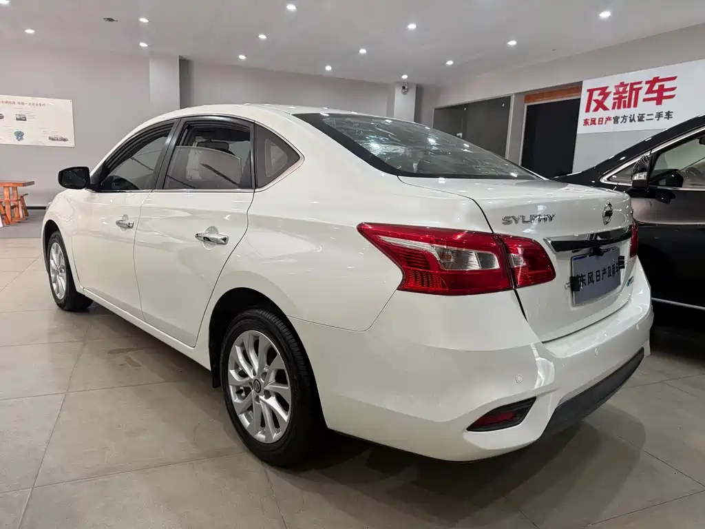 Nissan Sylphy 2017 — фото 12