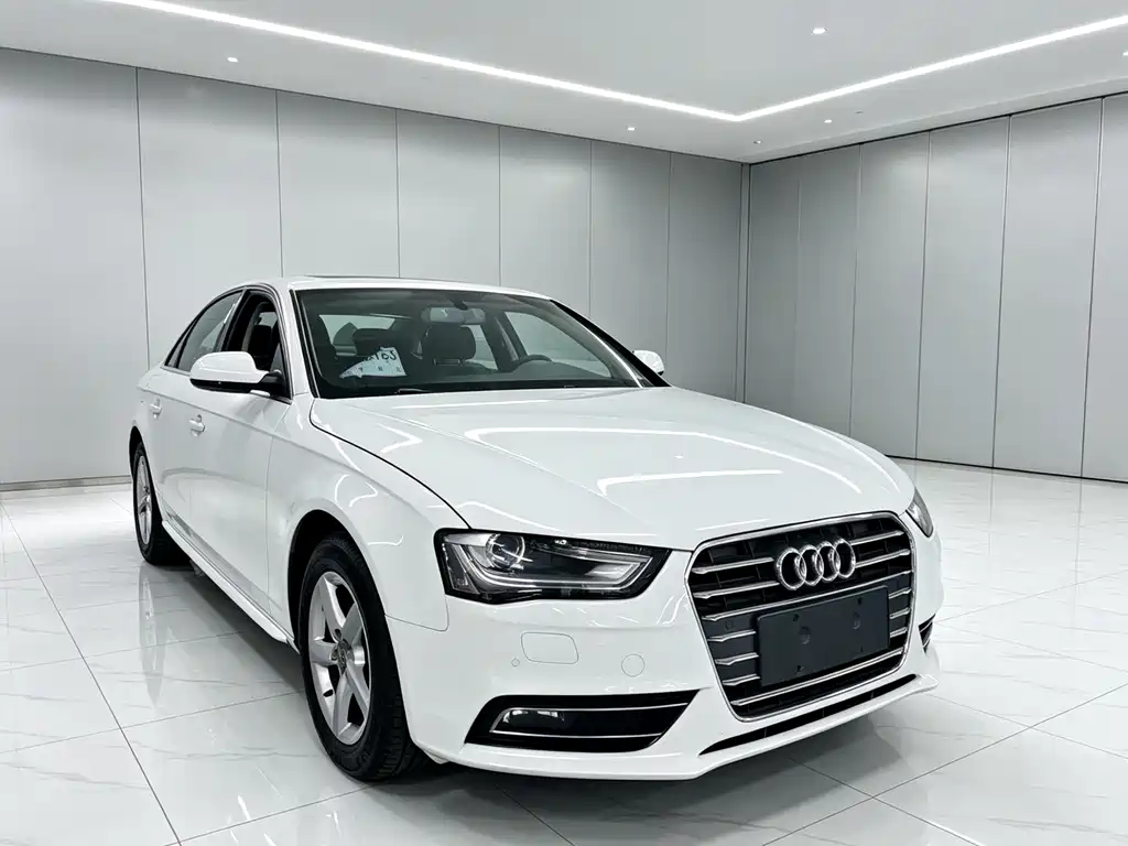 Audi A4L 2014 — фото 2
