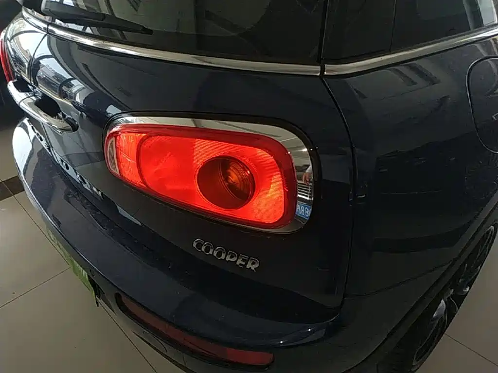 MINI Clubman 2018 — фото 8
