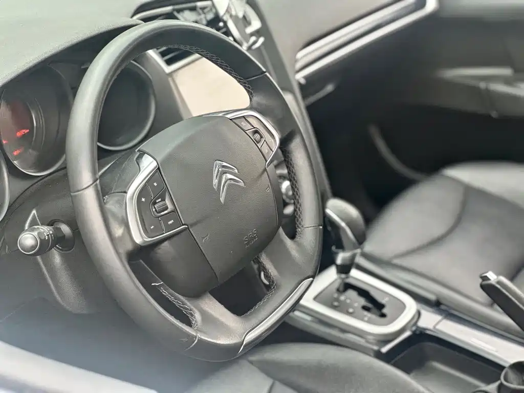 Citroen C4L 2015 — фото 20