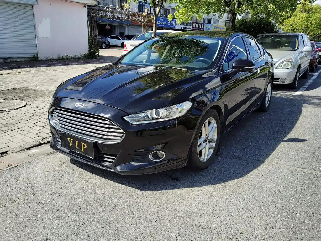 Ford Mondeo 2015 — фото 1