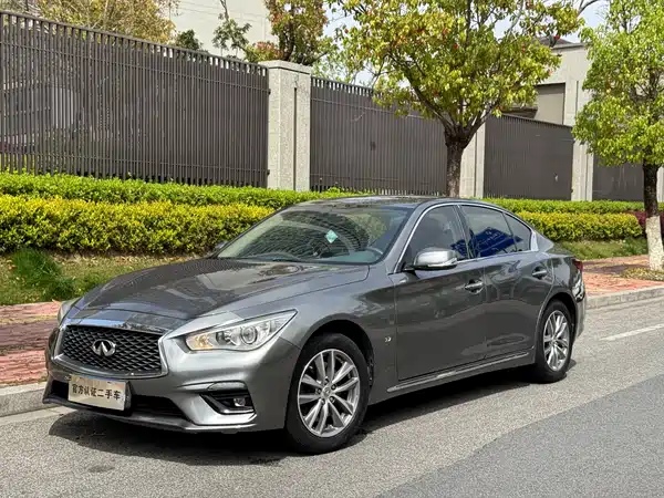 Infiniti Q50L 2018