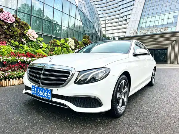 Mercedes-Benz E-Class 2019