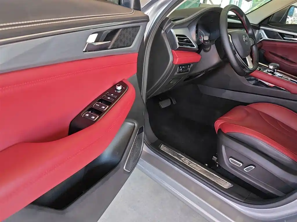 Changan CS85 COUPE 2022 — фото 16