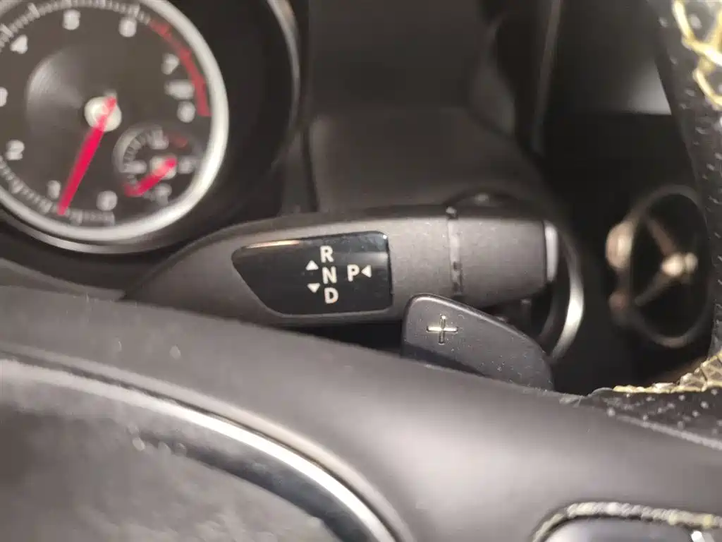 Mercedes-Benz GLA 2017 — фото 15