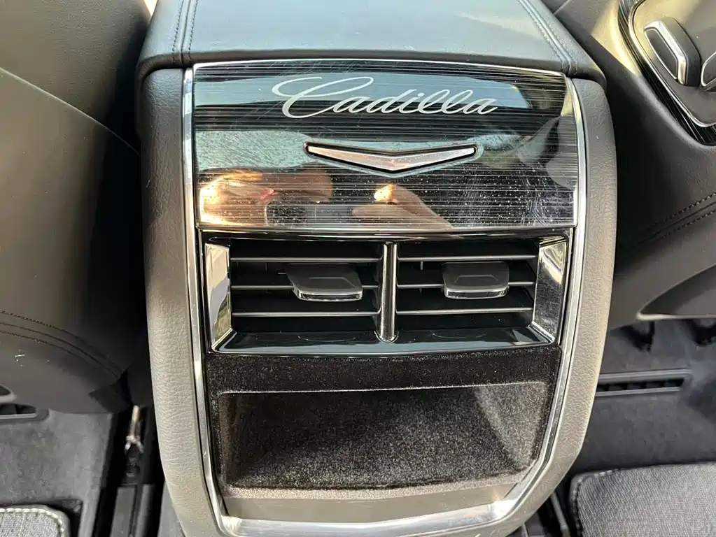 Cadillac CT6 2019 — фото 26