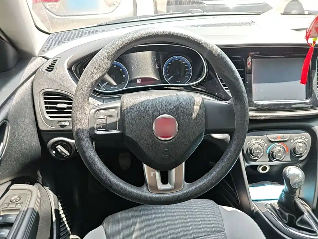 Fiat Viaggio 2015 — фото 11