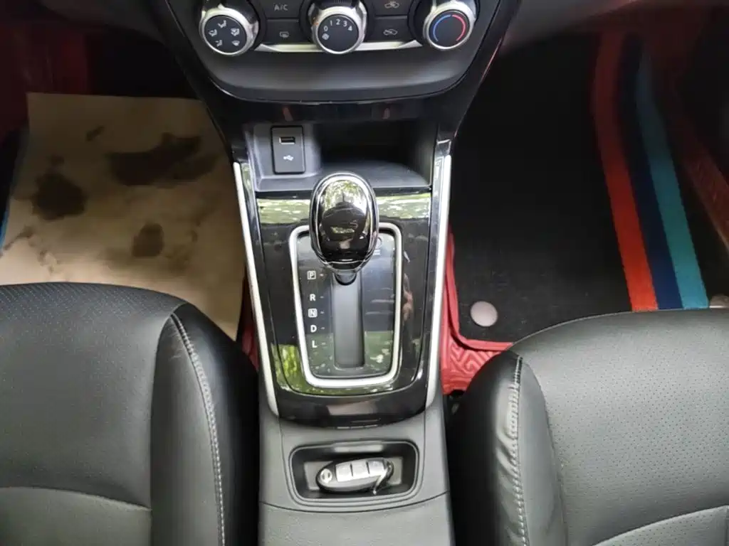 Nissan Sylphy 2019 — фото 14