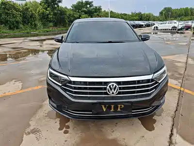 Volkswagen Sagitar 2020