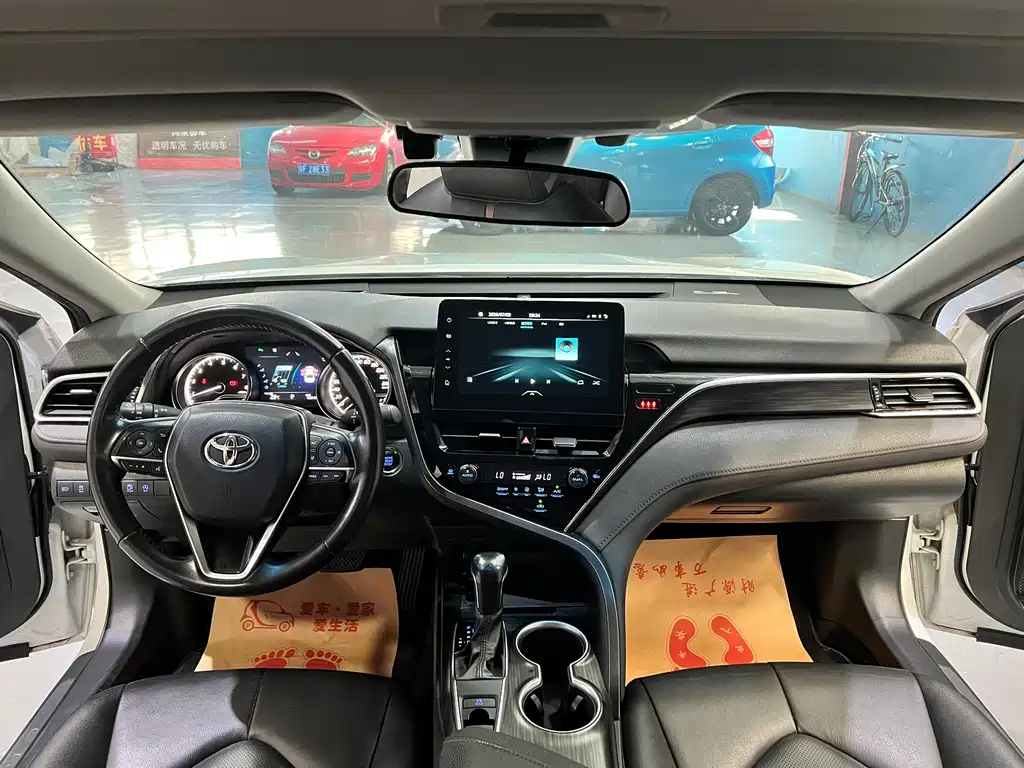 Toyota Camry 2021